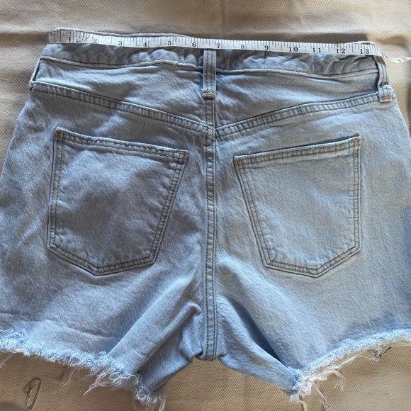 Universal Thread Blue Jean Shorts Distressed Style - Picture 5 of 5